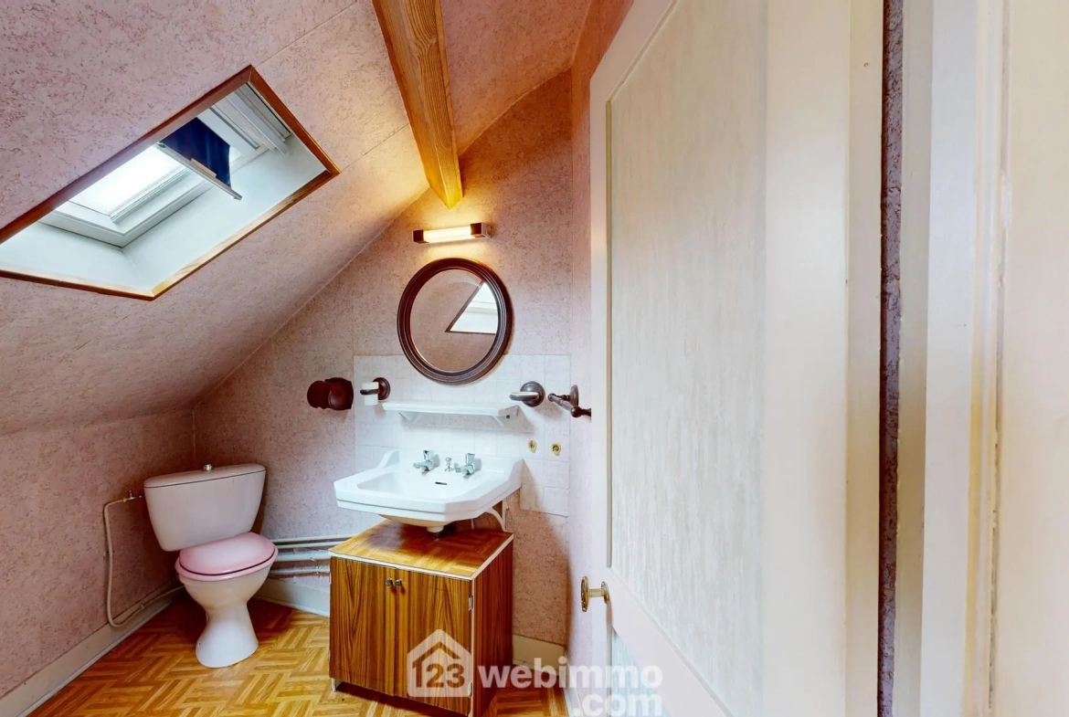 Maison de ville de 75m² à vendre à Compiègne, proche du centre 