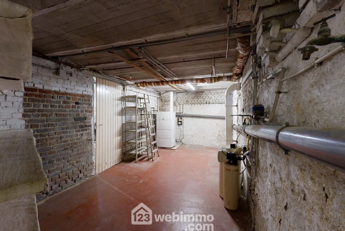 Maison de ville de 75m² à vendre à Compiègne, proche du centre 