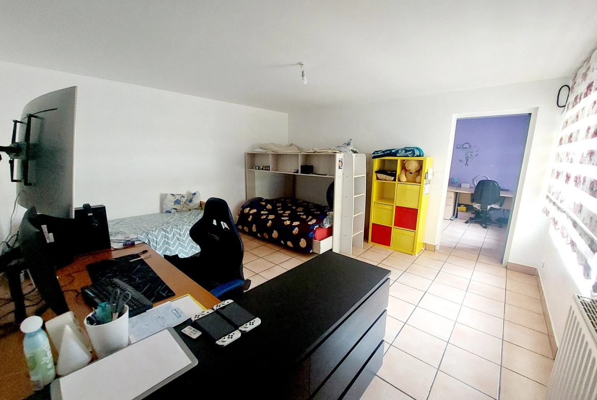 Maison avec garage et terrain à Montbrison - Centre-ville 
