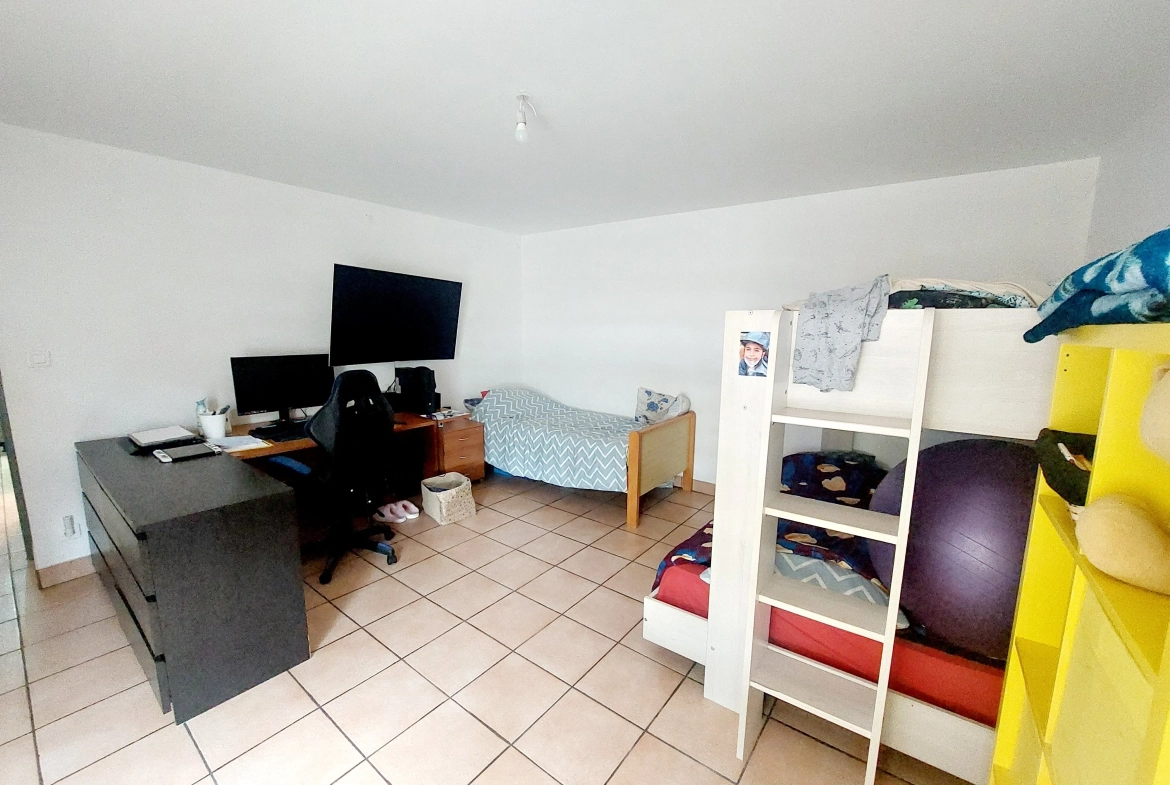 Maison avec garage et terrain à Montbrison - Centre-ville 