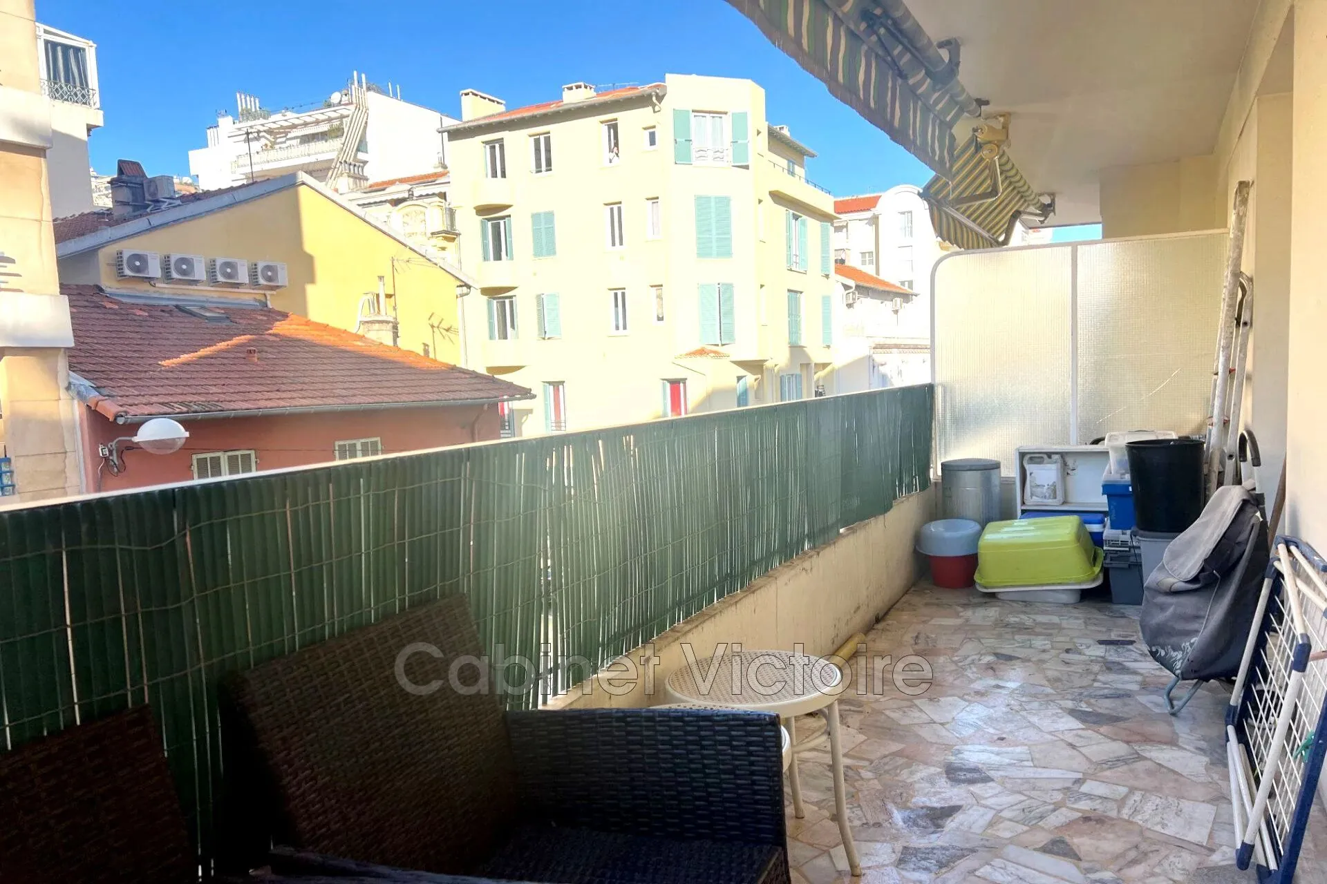 Appartement 1 pièce à Nice avec terrasse proche plages et commodités 