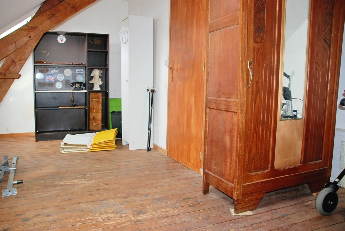 Maison de ville à Fécamp proche commerces – 67m², 2 chambres, idéal premier achat ou investissement 