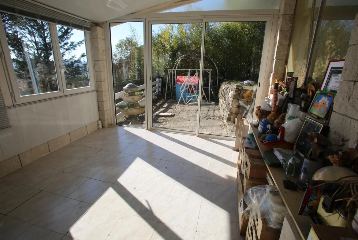 Villa avec piscine à Albi - Vue dominante et grand jardin 