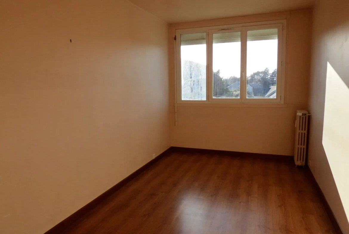 À Fécamp, appartement 2 chambres avec balcon, cave et ascenseur 