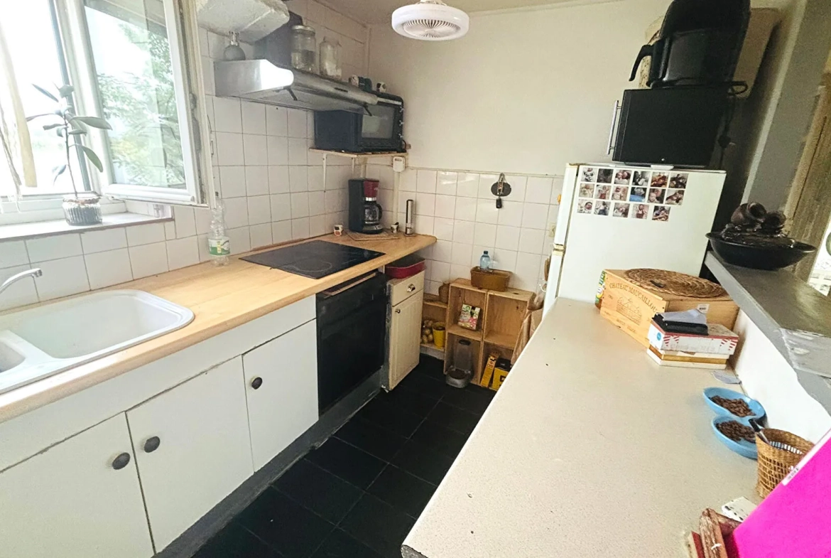 Maison ancienne à Urt avec grande parcelle et potentiel locatif à saisir 