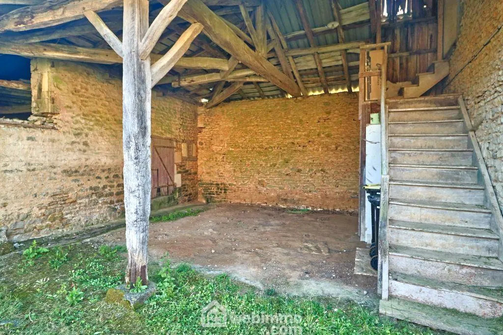 Ensemble immobilier de 2 maisons avec dépendances à Payré, proximité Poitiers 