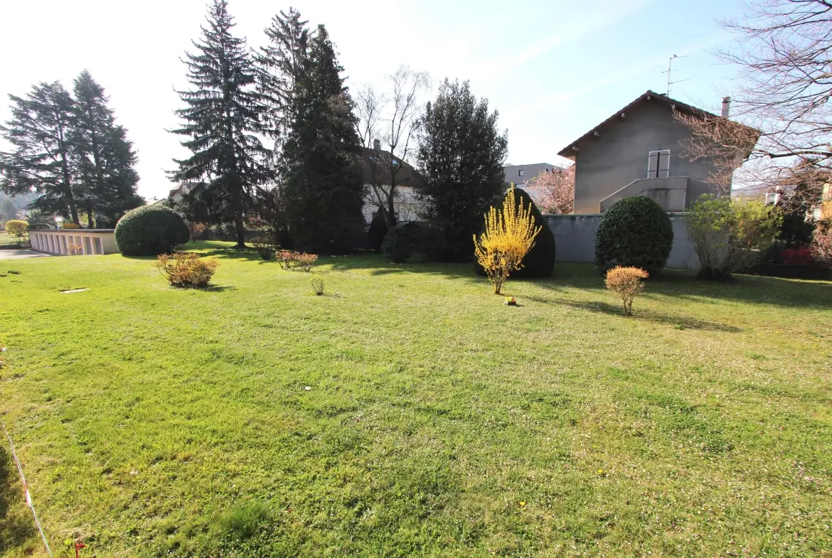 Bel appartement T3 de 58m² à Ville La Grand, proche gare et commodités 