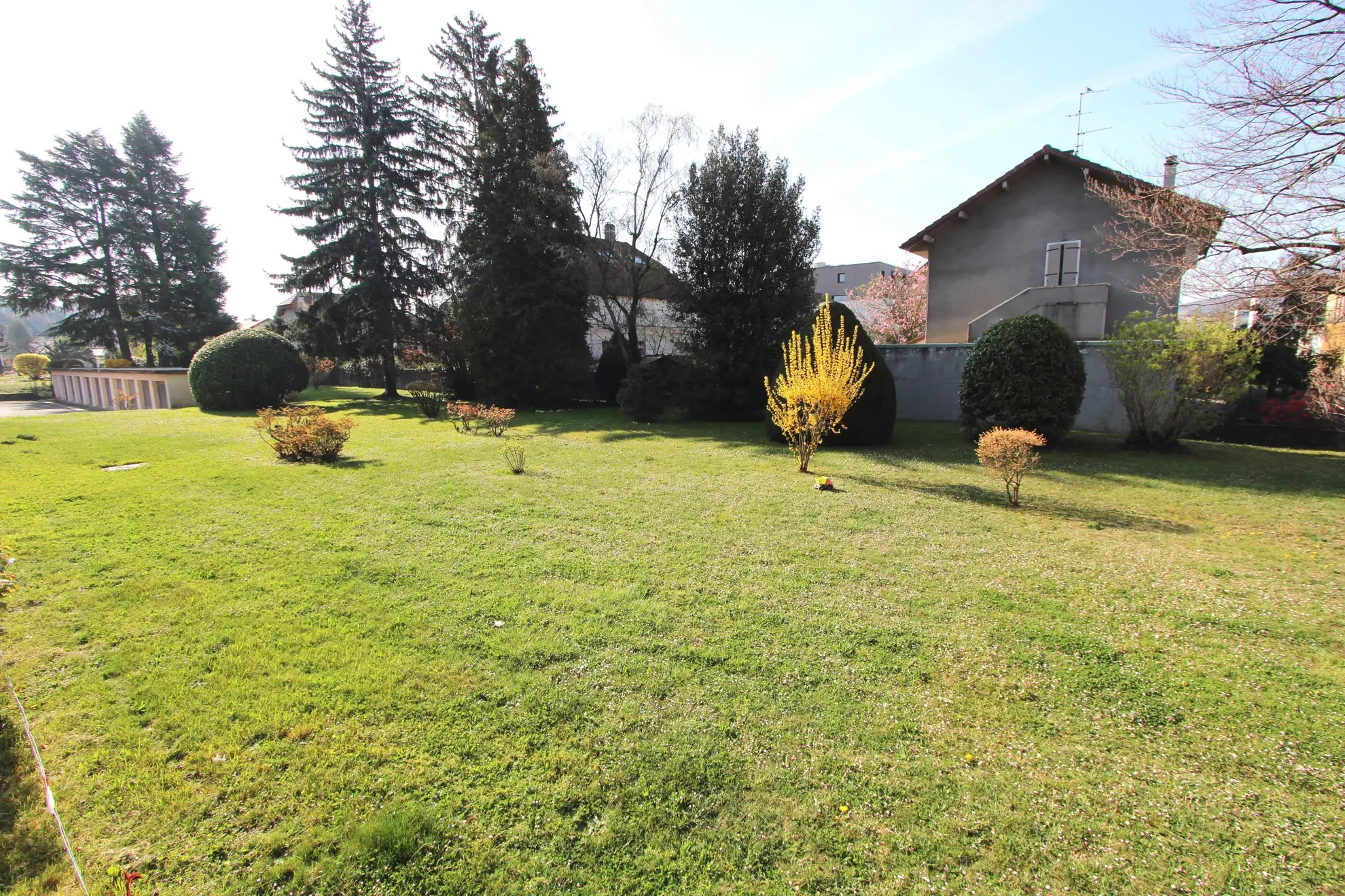 Bel appartement T3 de 58m² à Ville La Grand, proche gare et commodités 