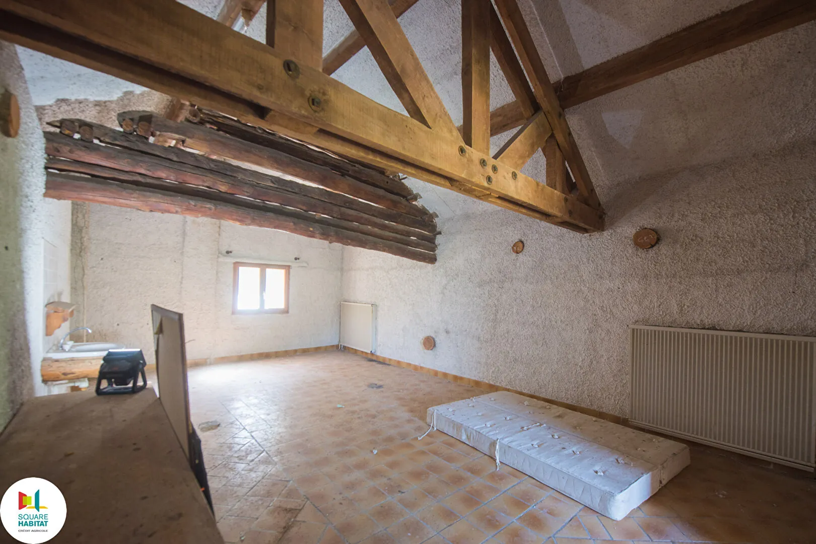 Chalet en bois à rénover à Molines en Queyras - 270 m² avec potentiel touristique 