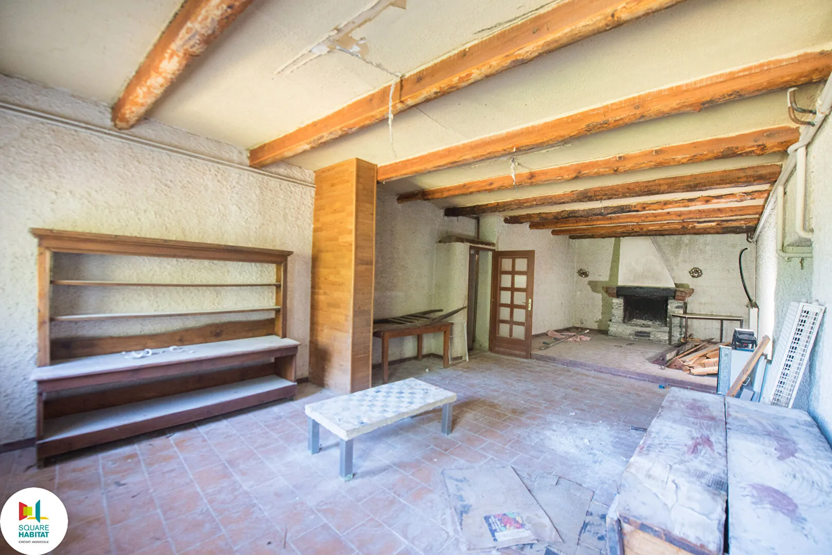 Chalet en bois à rénover à Molines en Queyras - 270 m² avec potentiel touristique 