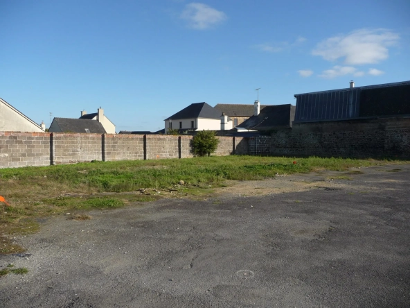 Terrain constructible de 660 m² à La Guerche-de-Bretagne, prêt à bâtir