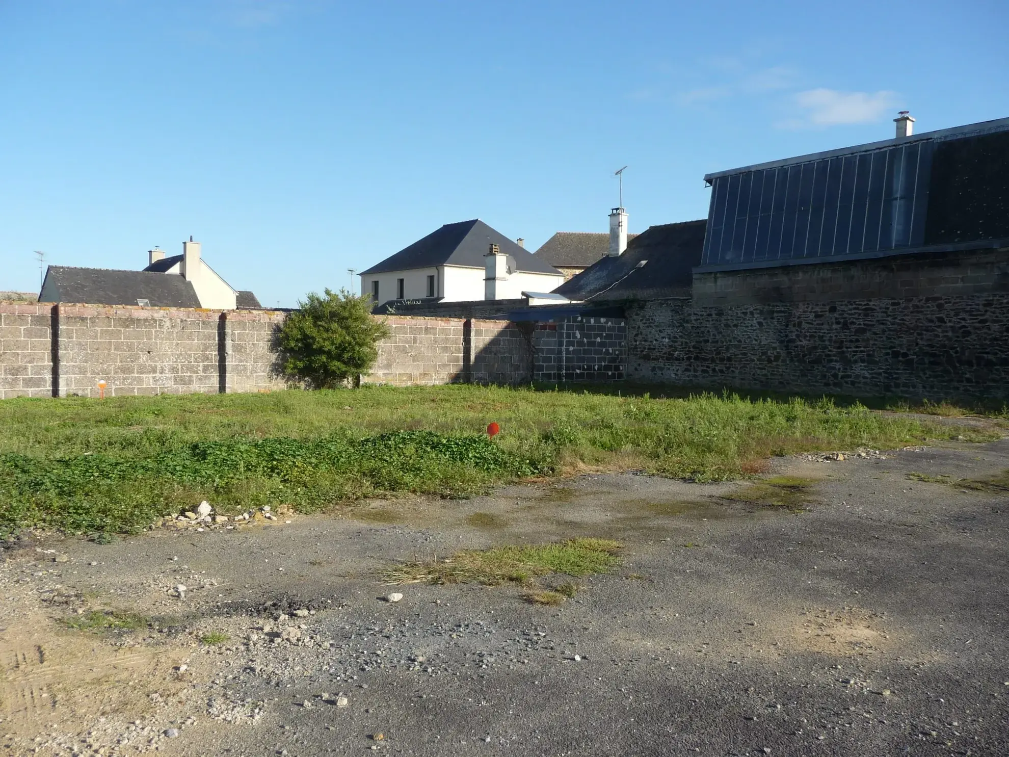 Terrain constructible de 660 m² à La Guerche-de-Bretagne, prêt à bâtir 