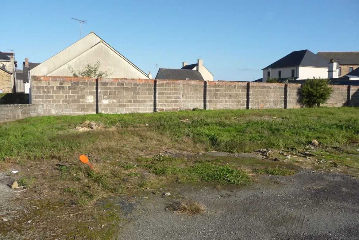 Terrain constructible de 660 m² à La Guerche-de-Bretagne, prêt à bâtir 