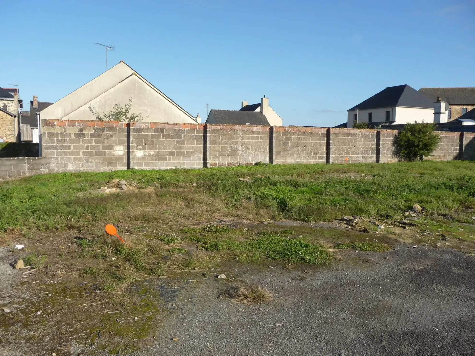 Terrain constructible de 660 m² à La Guerche-de-Bretagne, prêt à bâtir 