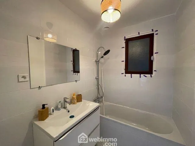 Maison 110m² avec dépendances et terrain à Noyon 