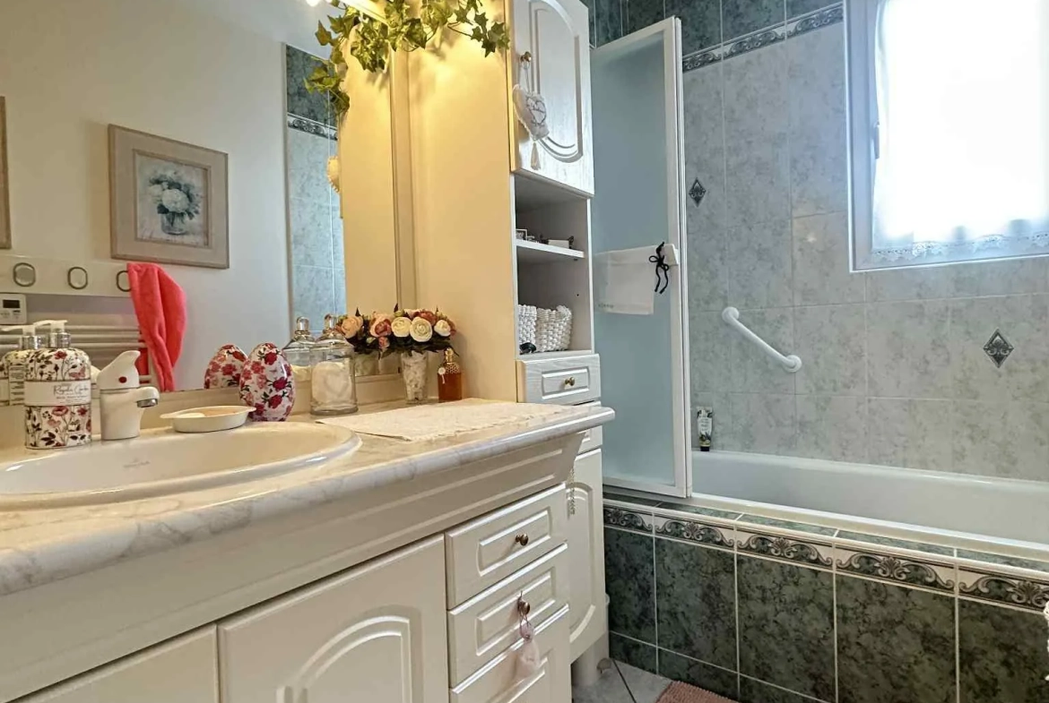 À vendre maison de plain-pied de 100 m² à Laon avec vue sur la Cathédrale 