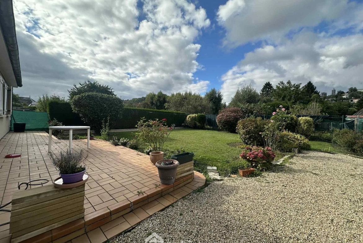 À vendre maison de plain-pied de 100 m² à Laon avec vue sur la Cathédrale 