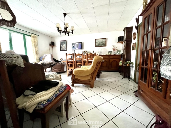 Maison à vendre à Blanquefort-Caychac, 72m², proche commodités, à rafraîchir