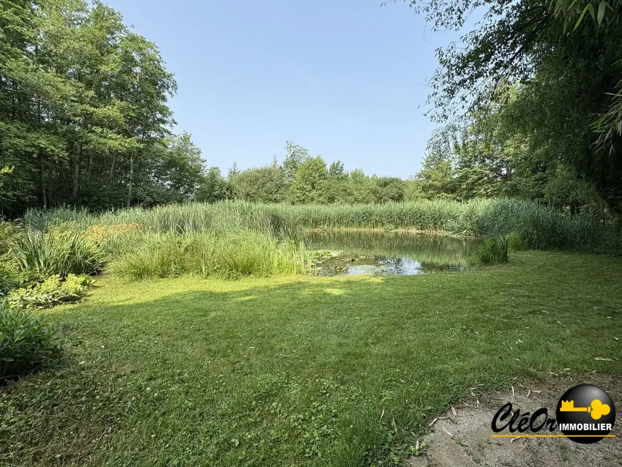 Chalet à vendre à Le Fay - Idéal résidence secondaire ou investissement 