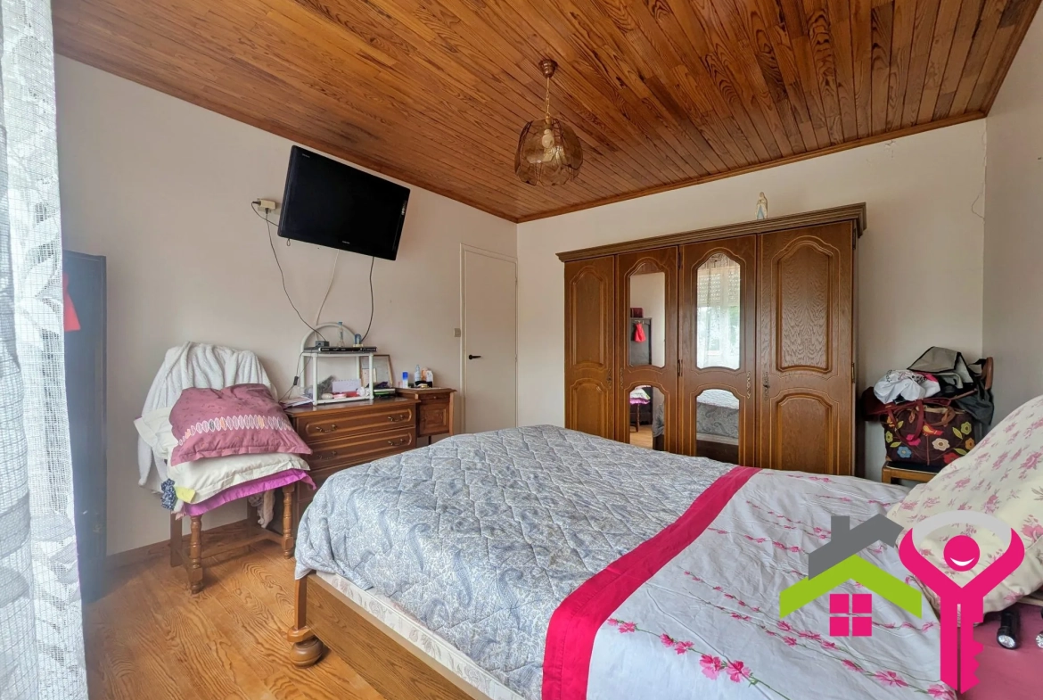 Maison GMF à rénover à Bazuel – Jardin, garage et potentiel d’aménagement 