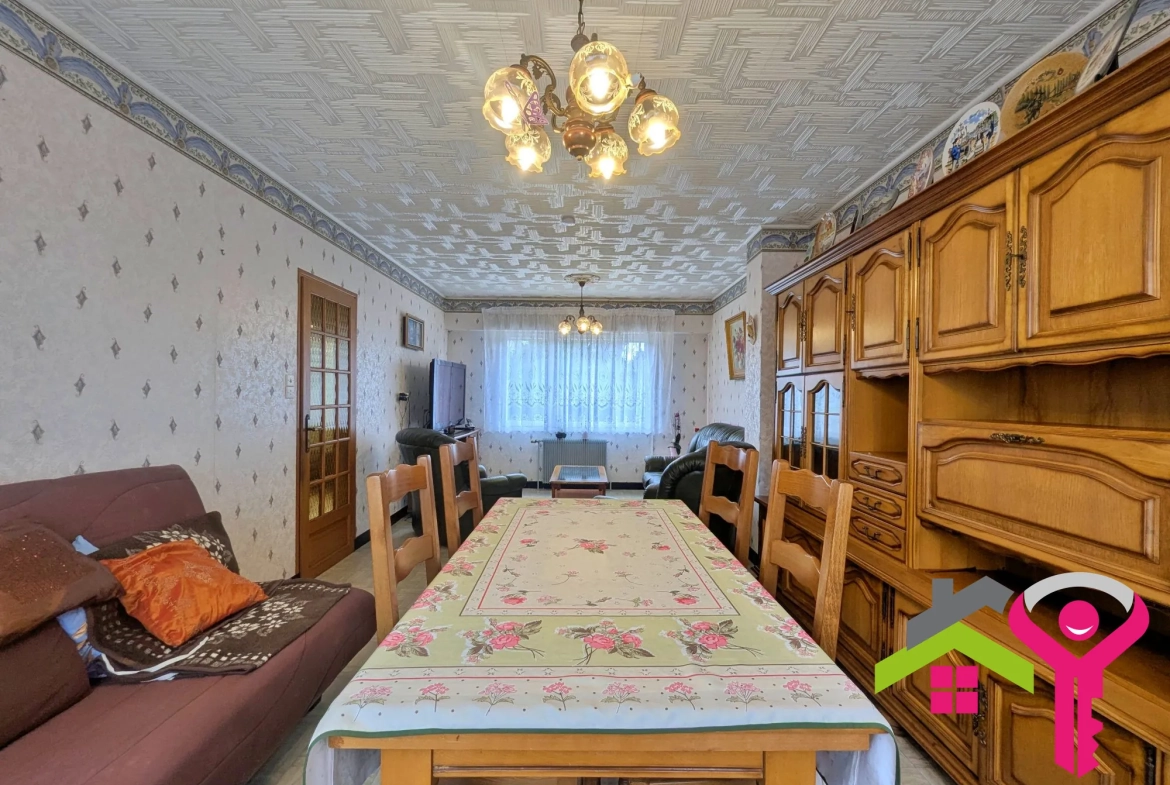 Maison GMF à rénover à Bazuel – Jardin, garage et potentiel d’aménagement 