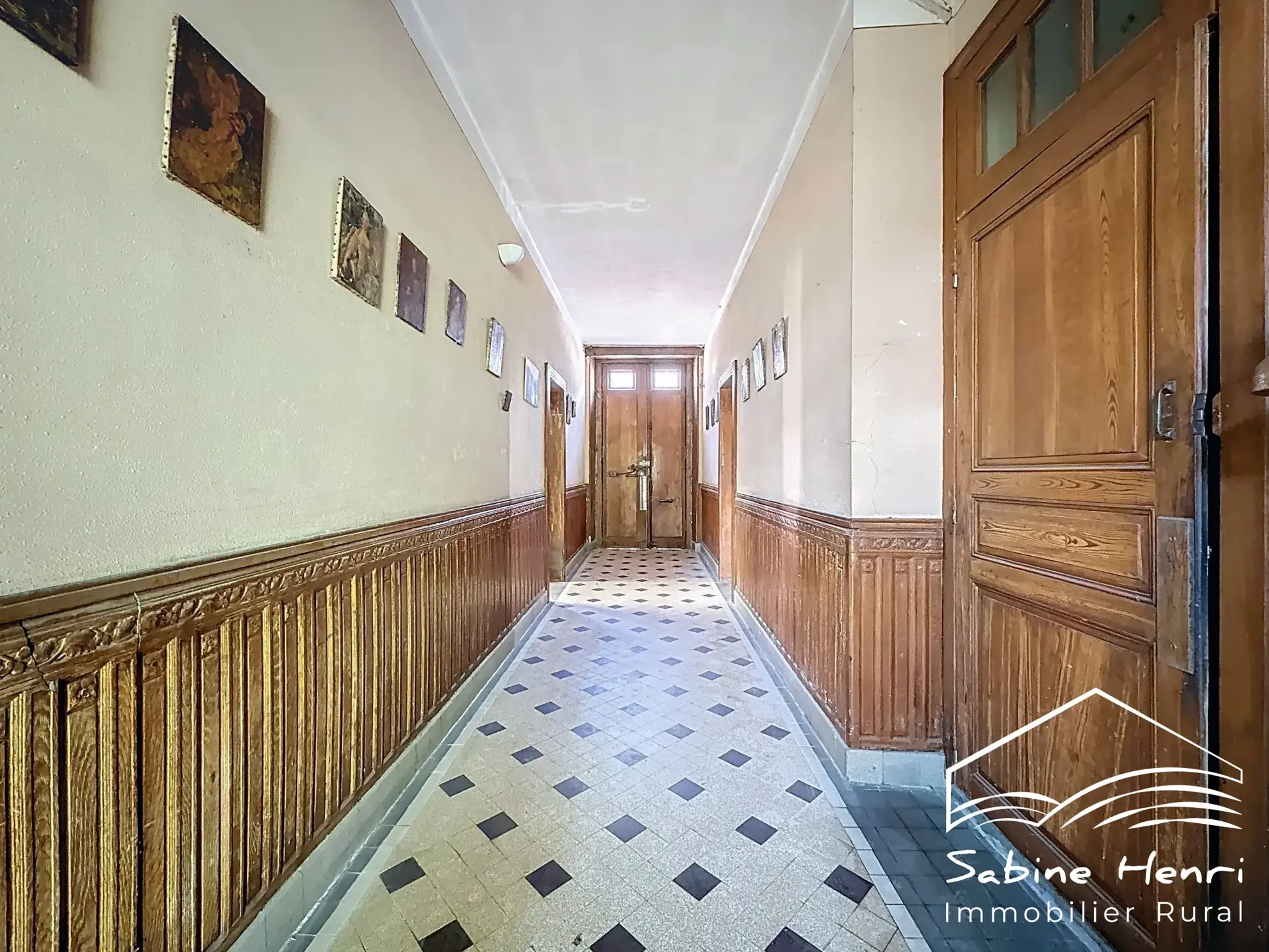 Maison ancienne à rénover avec grand jardin au centre-ville de Carmaux 