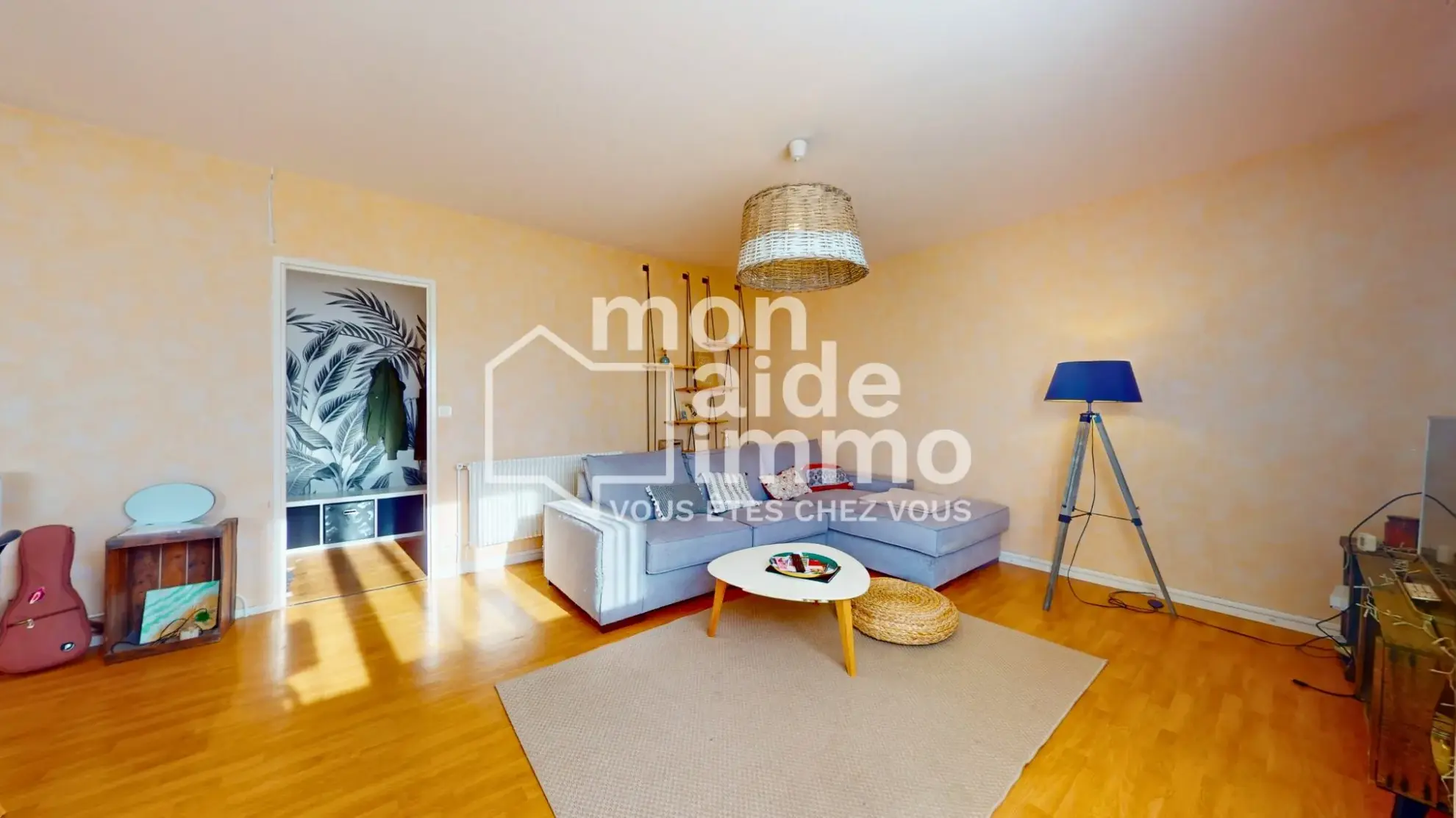 Appartement T4 rénové à Libourne avec balcon et parking – Spacieux et lumineux 