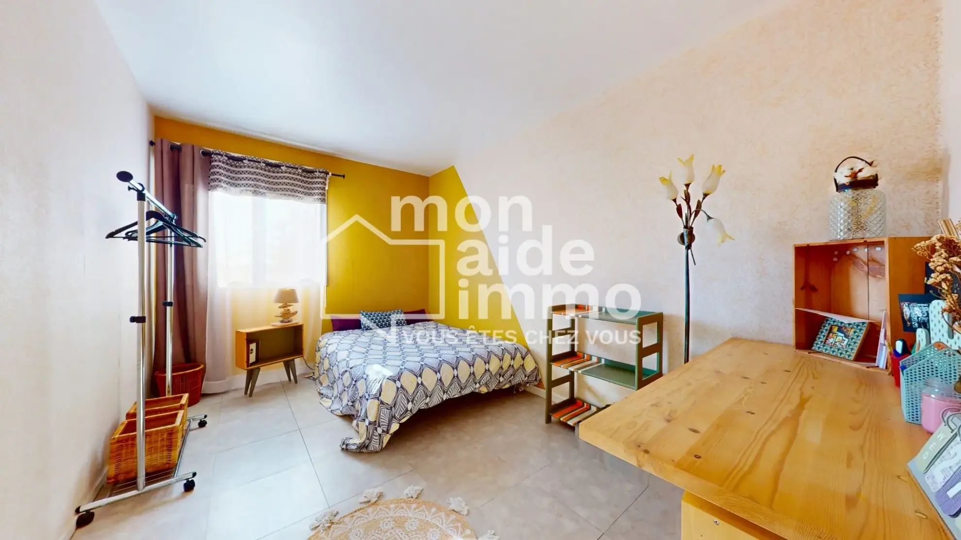 Appartement T4 rénové à Libourne avec balcon et parking – Spacieux et lumineux 