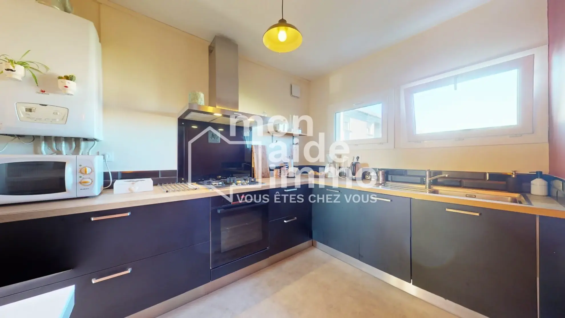 Appartement T4 rénové à Libourne avec balcon et parking – Spacieux et lumineux 