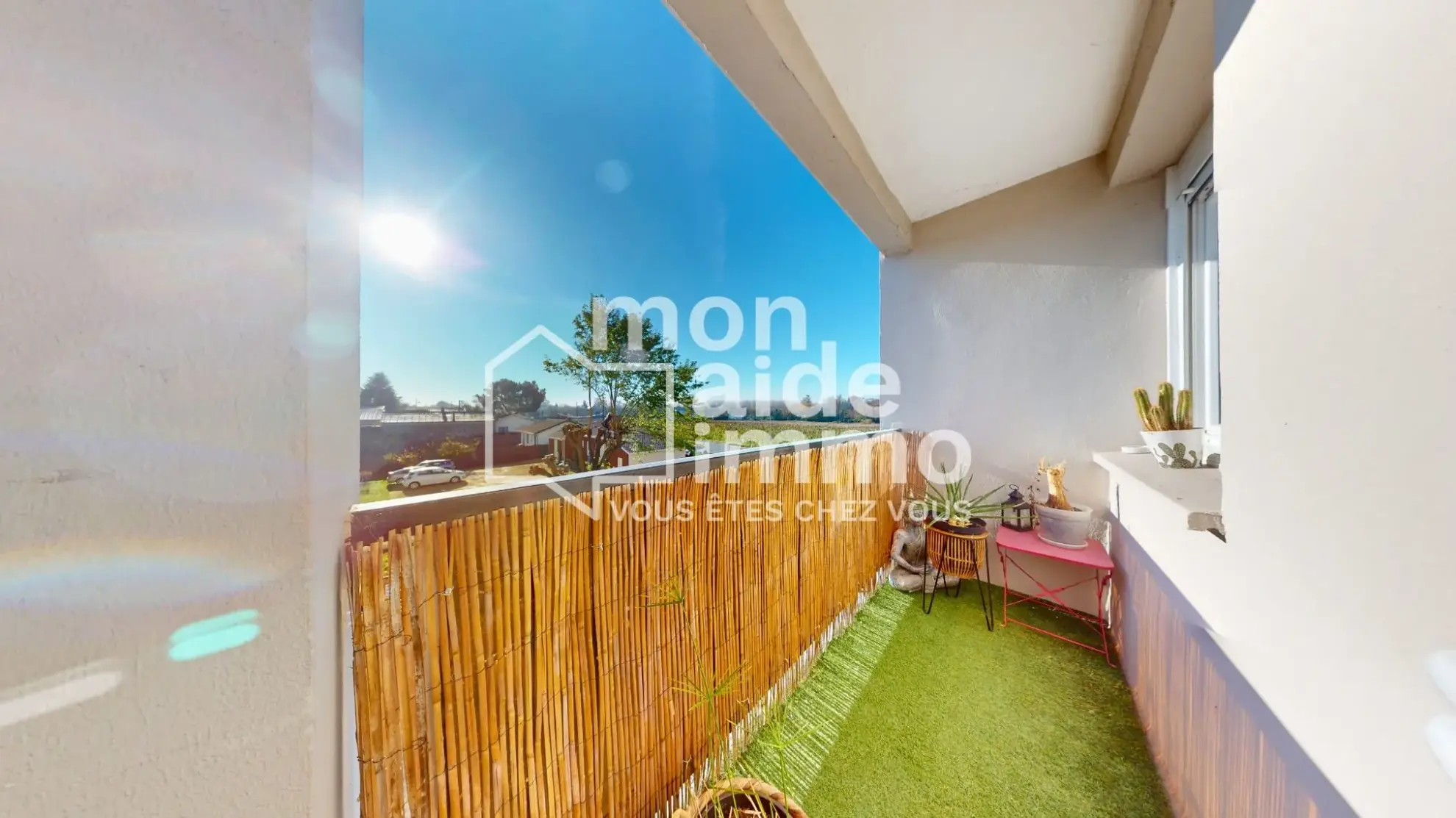 Appartement T4 rénové à Libourne avec balcon et parking – Spacieux et lumineux 