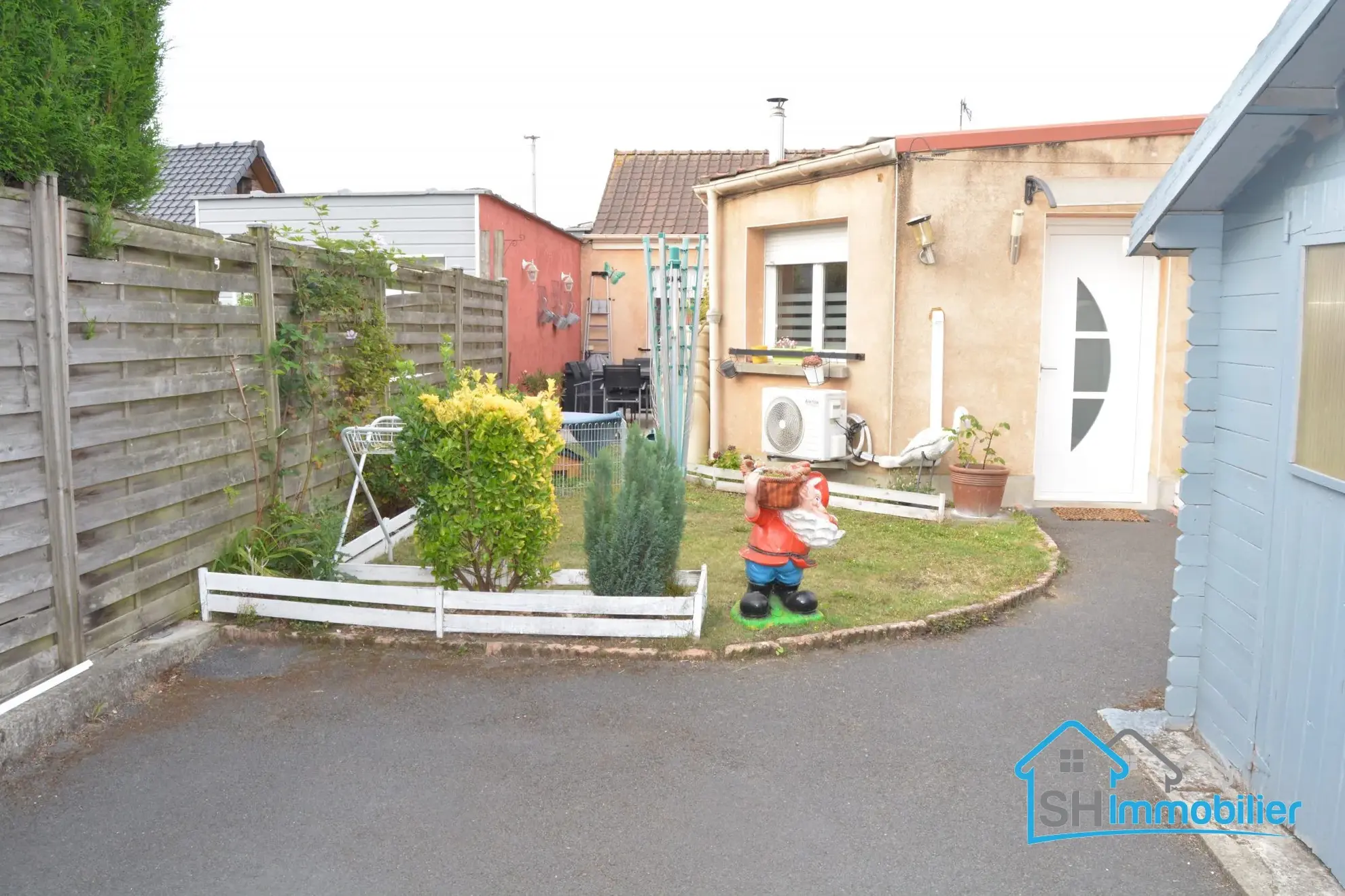 Maison de plain-pied avec jardin et parking à Wattrelos - 75 m² 