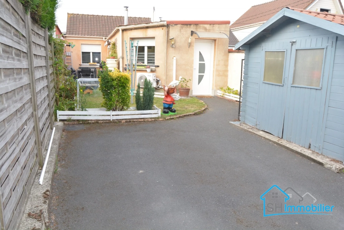 Maison de plain-pied avec jardin et parking à Wattrelos - 75 m² 
