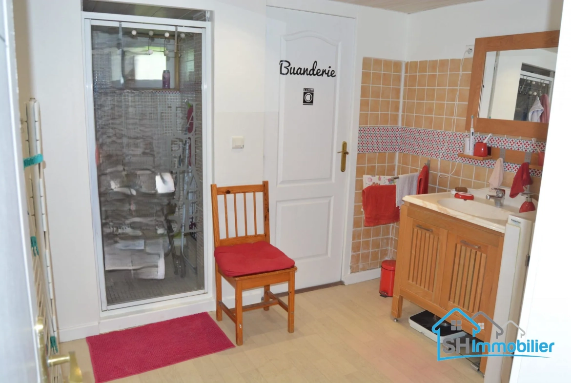 Maison de plain-pied avec jardin et parking à Wattrelos - 75 m² 