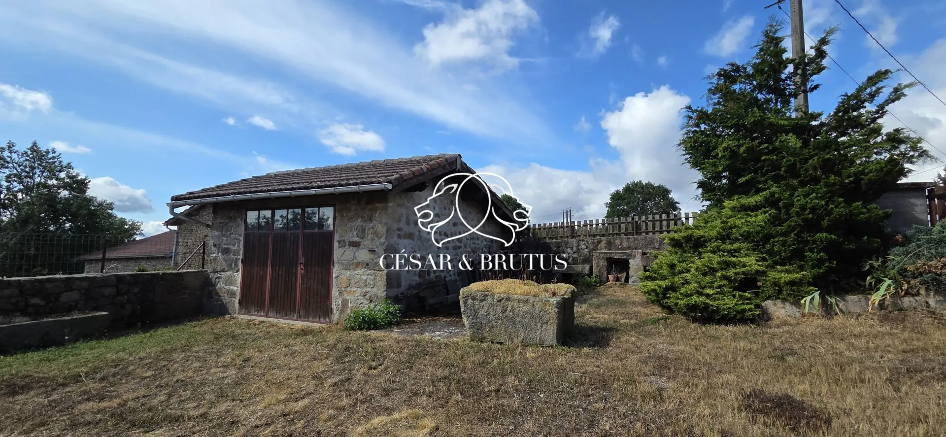 Ferme avec dépendances à Chomelix (43), 117 m² sur 7385 m² de terrain 