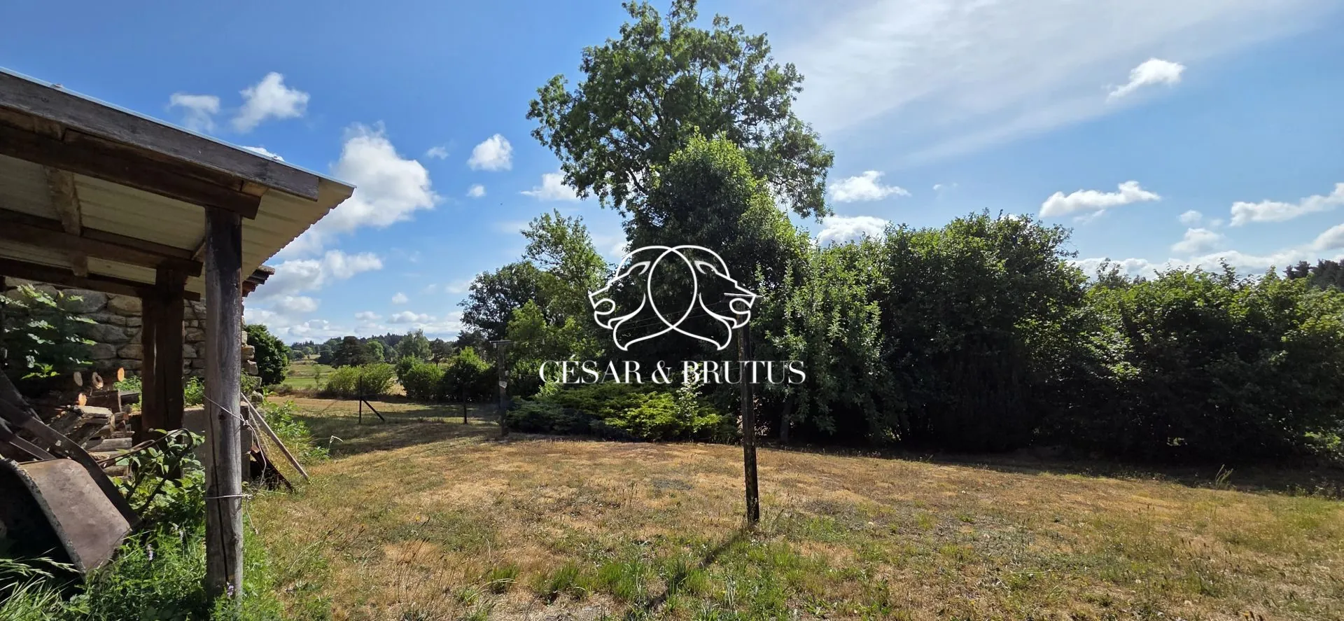 Ferme avec dépendances à Chomelix (43), 117 m² sur 7385 m² de terrain 