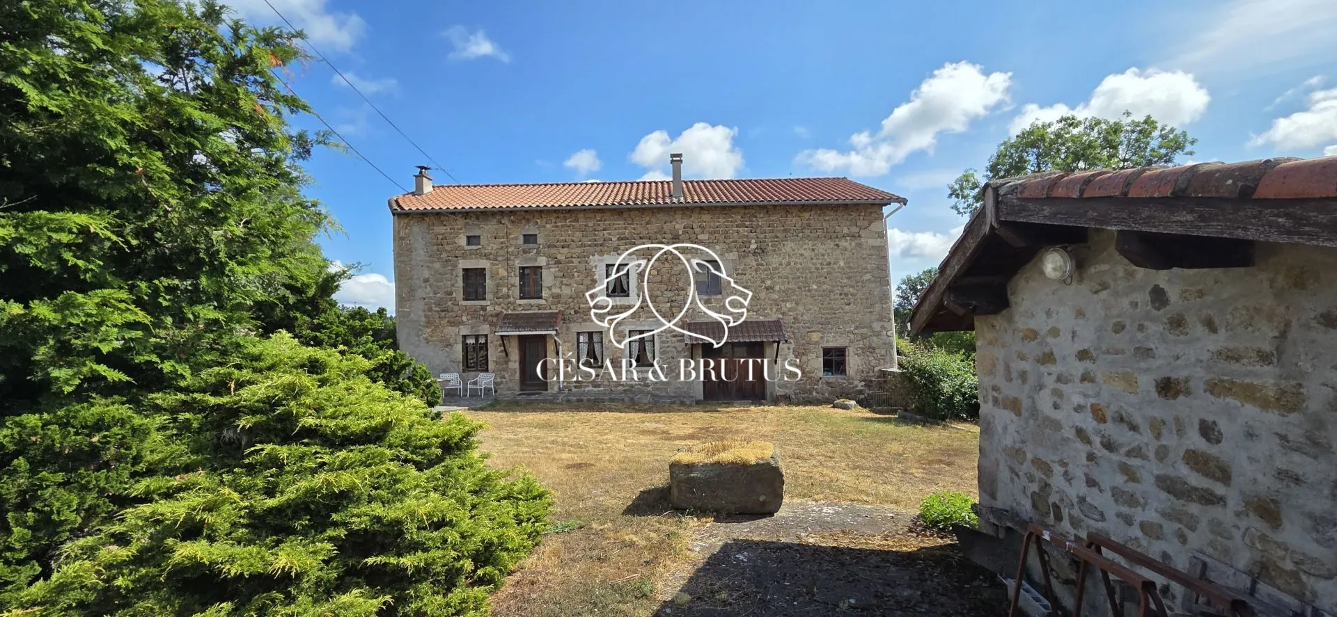 Ferme avec dépendances à Chomelix (43), 117 m² sur 7385 m² de terrain 
