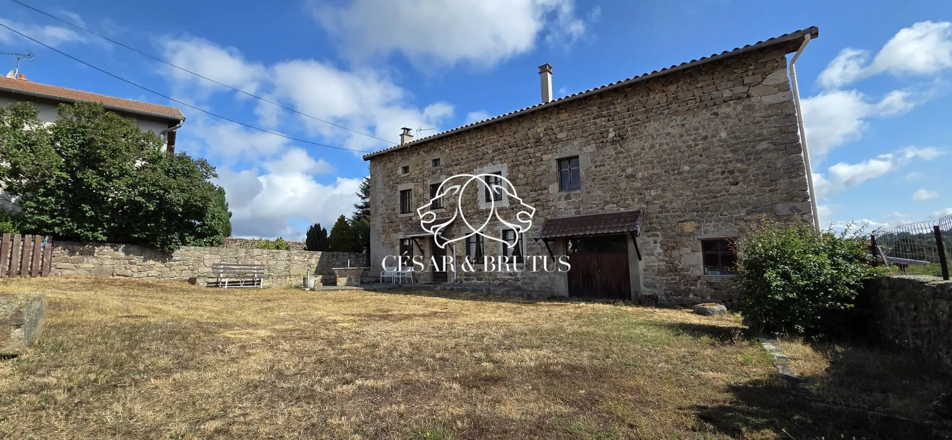 Ferme avec dépendances à Chomelix (43), 117 m² sur 7385 m² de terrain 