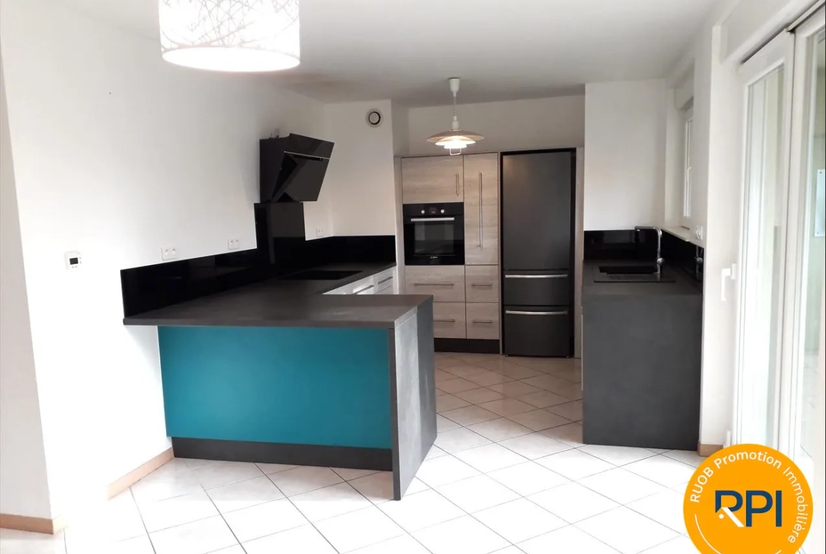 Bel appartement de plain-pied à Folkling avec terrasse et jardin 