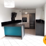 Bel appartement de plain-pied à Folkling avec terrasse et jardin