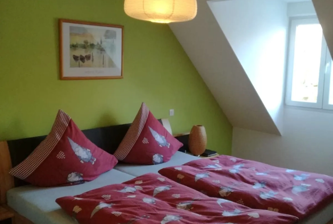 Bel appartement de plain-pied à Folkling avec terrasse et jardin 