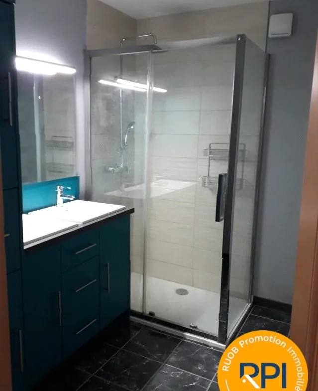 Bel appartement de plain-pied à Folkling avec terrasse et jardin 