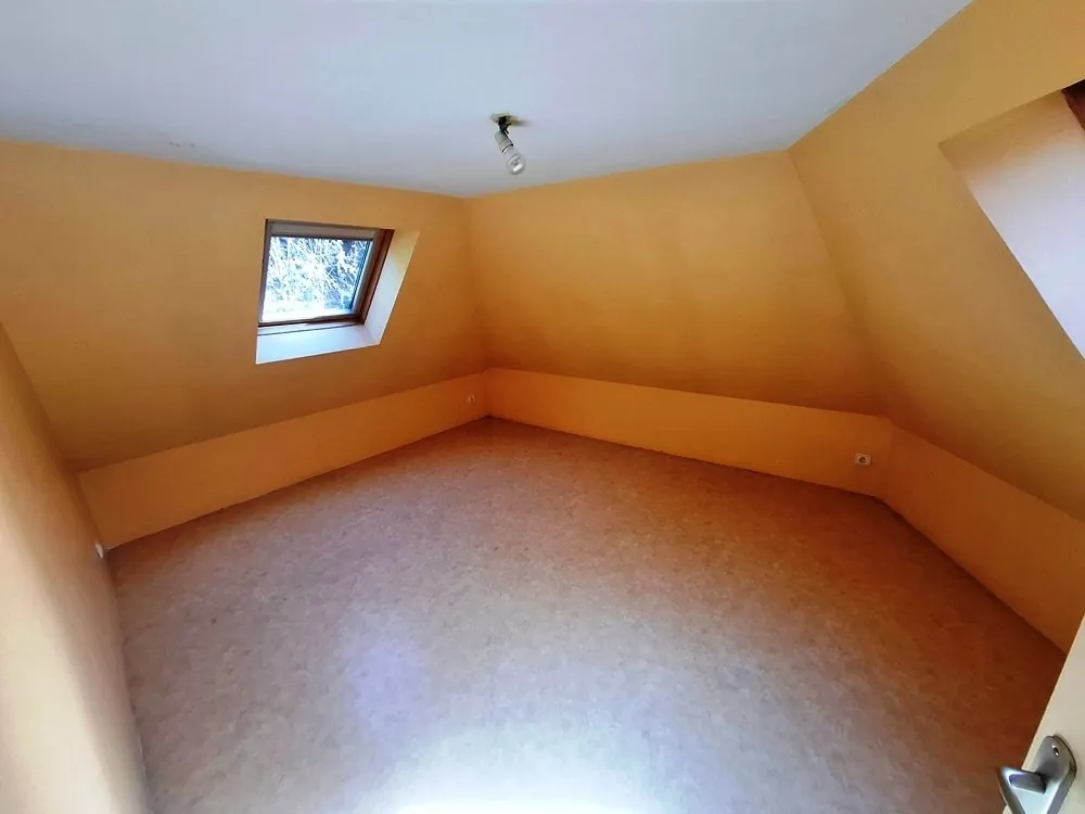 Maison ancienne à vendre à Fos avec charme historique et vue sur les montagnes 
