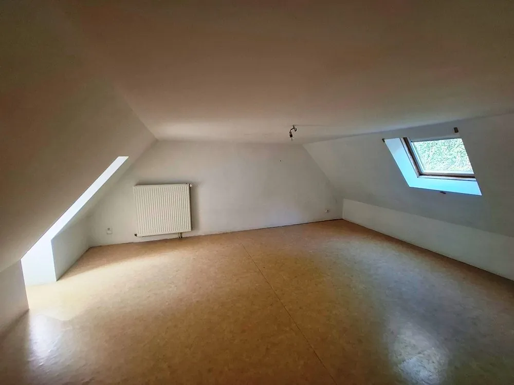 Maison ancienne à vendre à Fos avec charme historique et vue sur les montagnes 