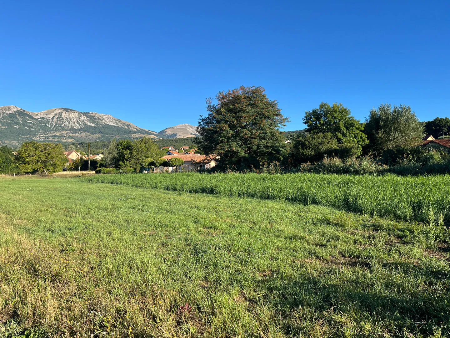 Terrain constructible de 621 m² à Gap avec orientation sud 
