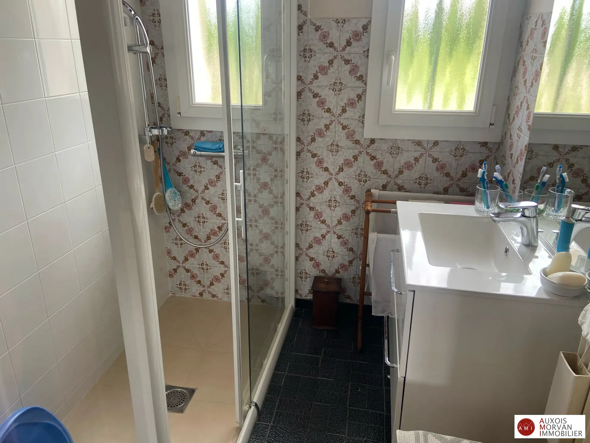 Maison à vendre proche Semur en Auxois - 115 m² avec jardin et garages 