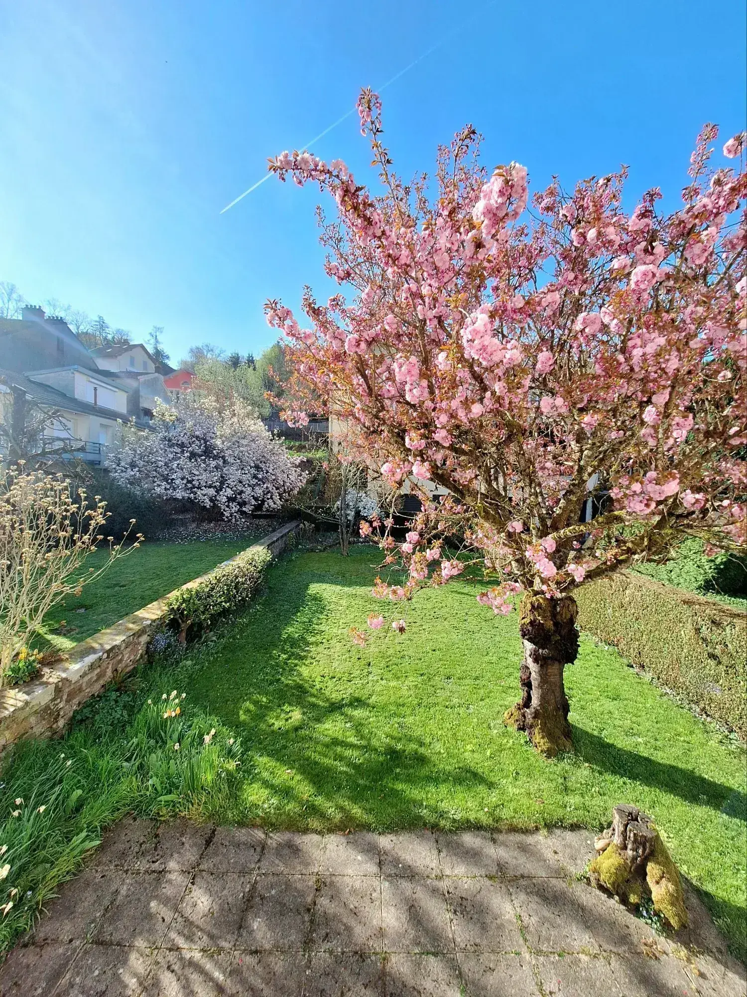Maison de ville à Épinal 110 m² avec jardin, garage et travaux à prévoir 