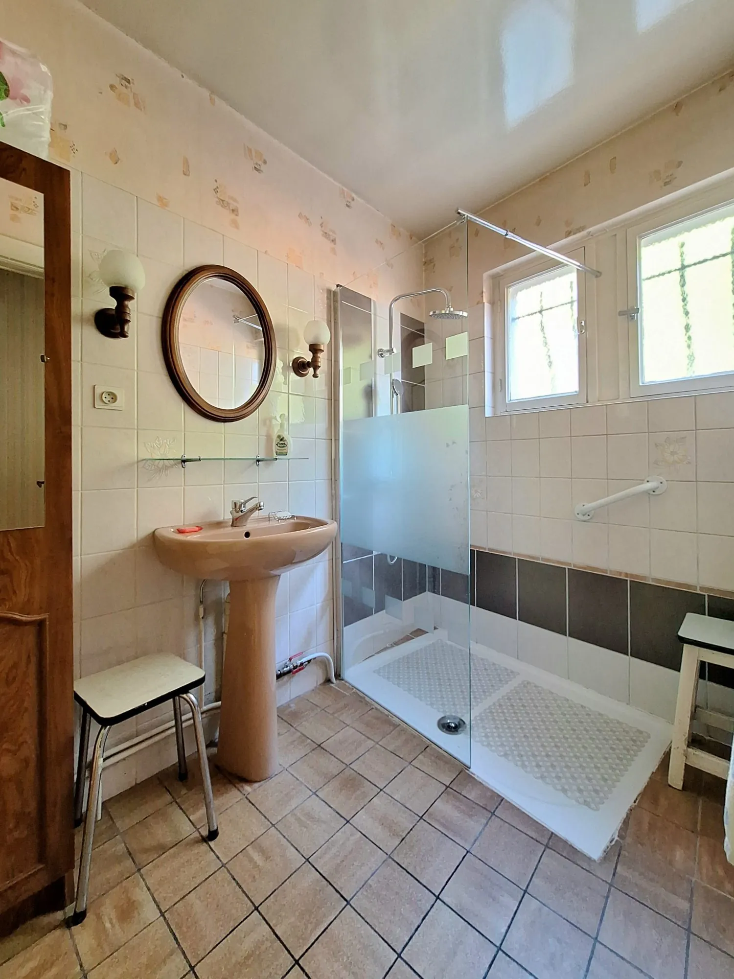 Maison de ville à Épinal 110 m² avec jardin, garage et travaux à prévoir 