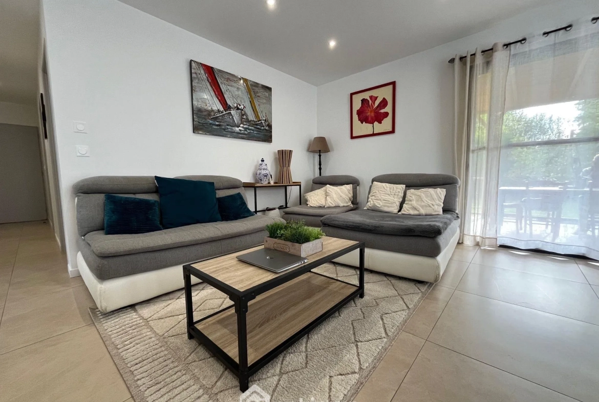 Maison contemporaine 3 chambres à Saint-Denis-de-Pile - Neuve 2023 