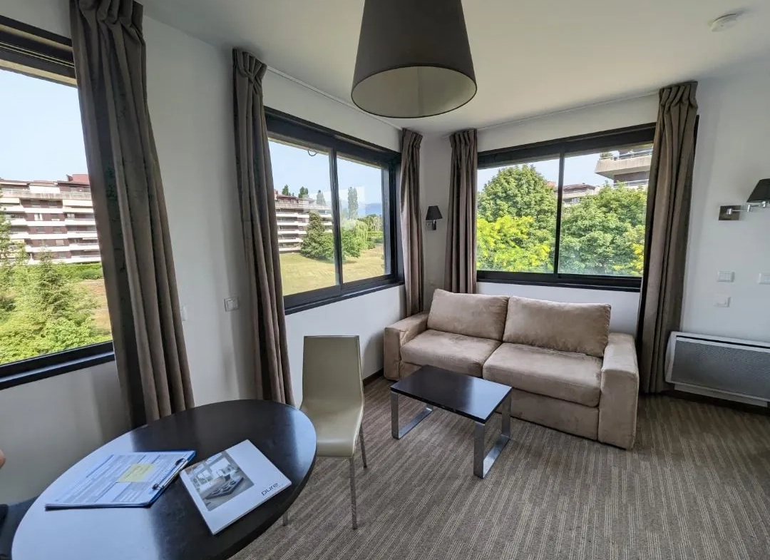 Appartement T2 à vendre à Ferney-Voltaire, calme et rentabilité assurée 