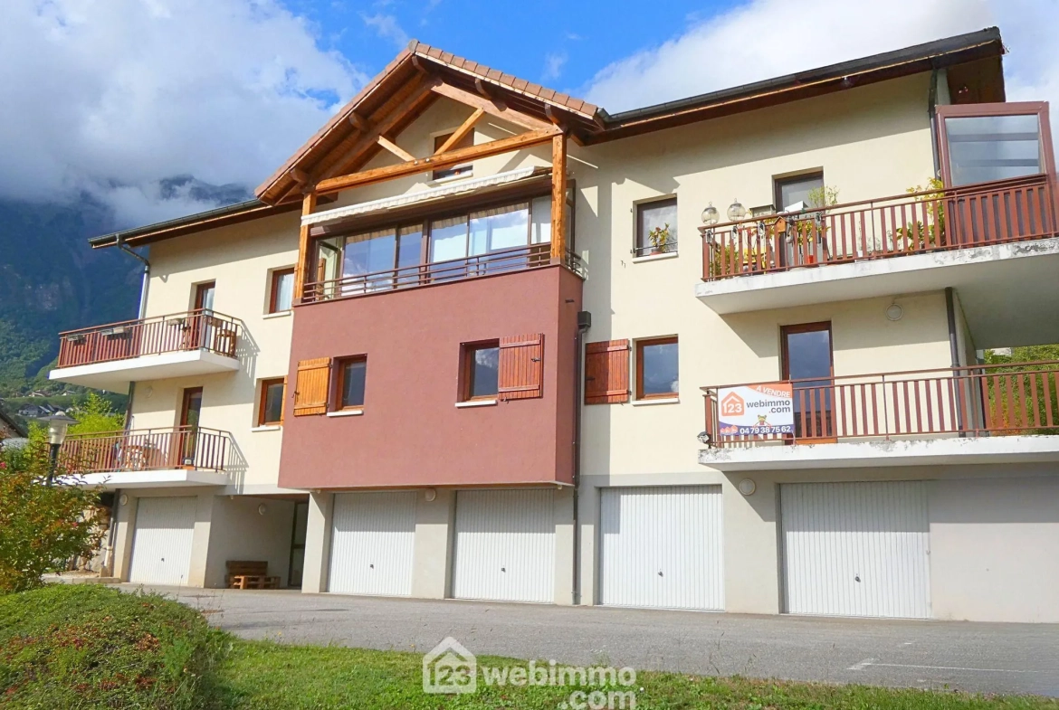 Spacieux appartement T3 avec jardin, garage et parking privé à Ugine 